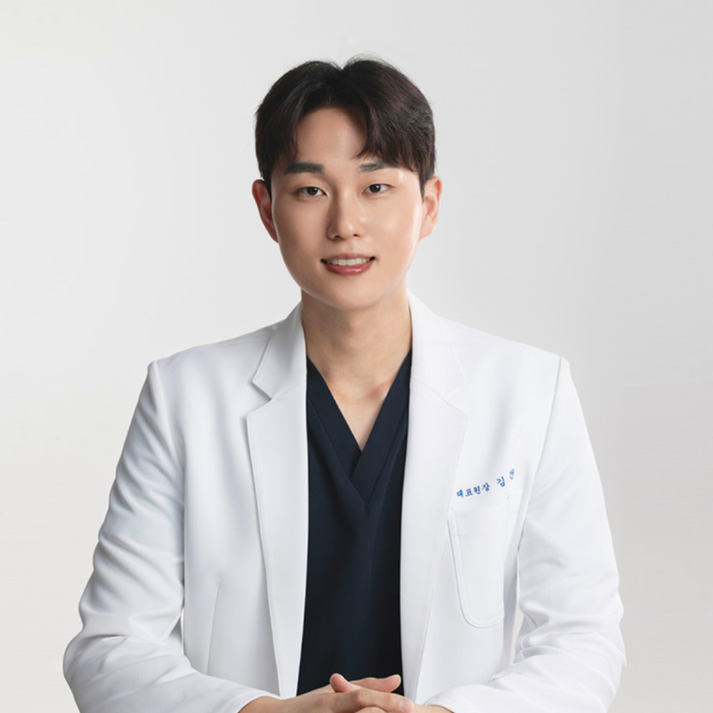 Dr. Kim Mu Jeon 代表院长 IMAGE