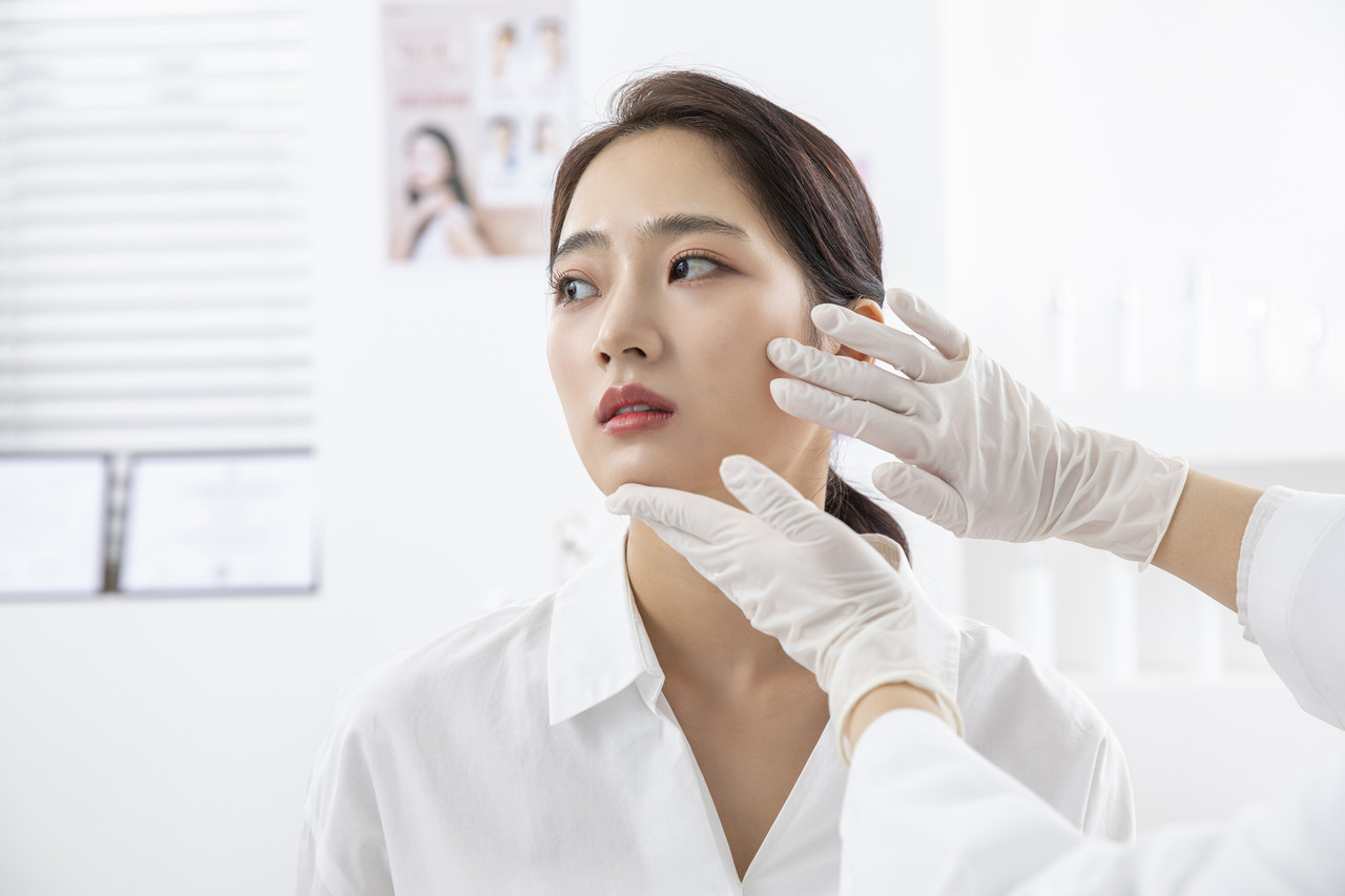 맞춤 모공 흉터 치료